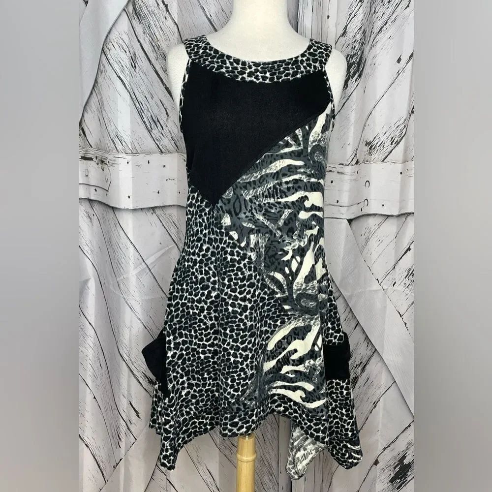 Radzoli animal print knit dress shark bite hem S
